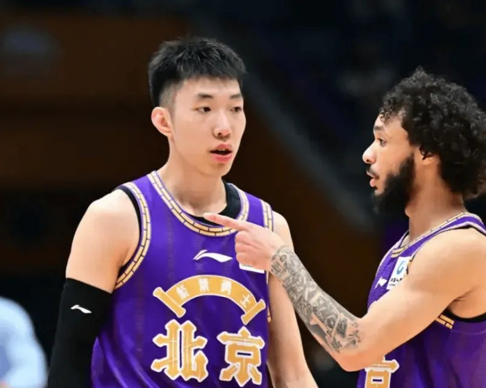 北控男篮豪斯加盟首战告捷 防守反击战术初显成