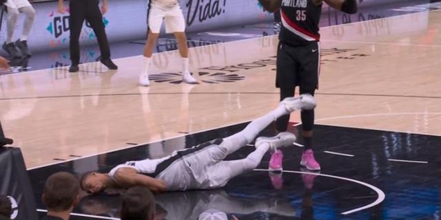 文班亚马伤退马刺主场逆转失利开拓者客场取胜